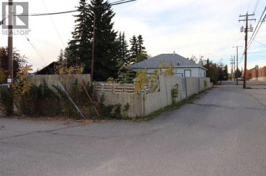 5015 6 Avenue Edson Alberta photo 4