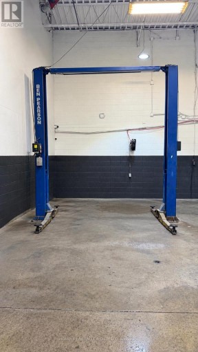 #4 - 5657 HWY 7, Vaughan (West Woodbridge Industrial Area), Ontario, L4L1T7
