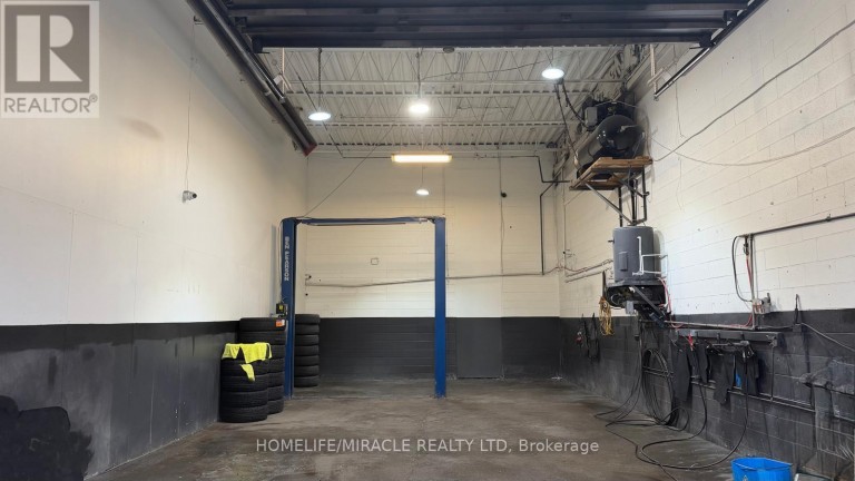 #4 - 5657 HWY 7, Vaughan (West Woodbridge Industrial Area), Ontario, L4L1T7