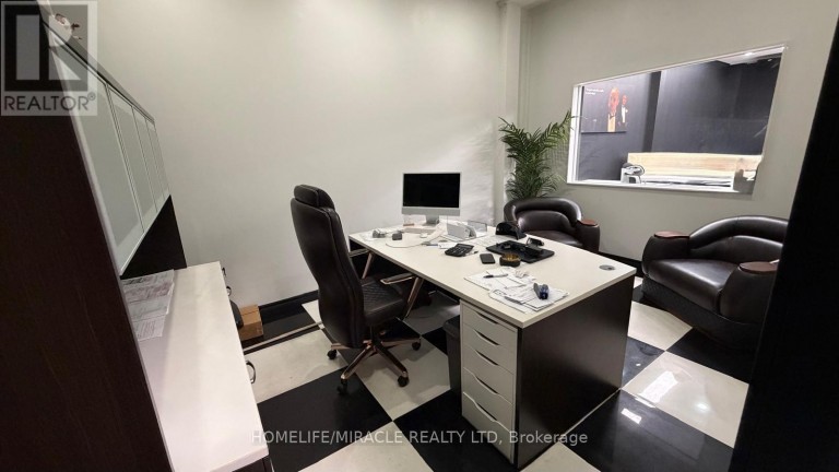 #4 - 5657 HWY 7, Vaughan (West Woodbridge Industrial Area), Ontario, L4L1T7