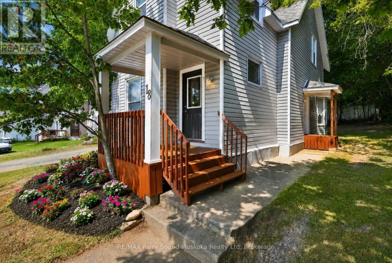 18 WILLIAM STREET, Parry Sound, Ontario, P2A1V1