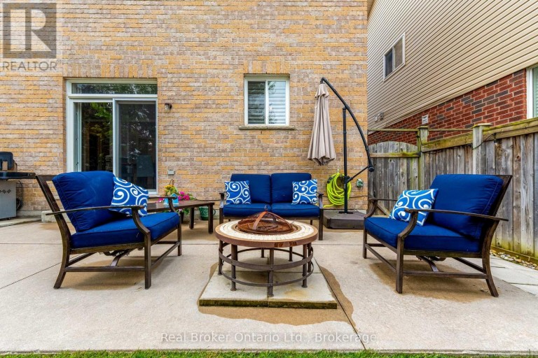 50 THE QUEENSWAY, Barrie (Innis-Shore), Ontario, L4M7J3