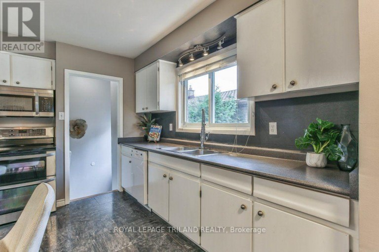 15 TALAVERA CRESCENT, London East (East I), Ontario, N5V1K7