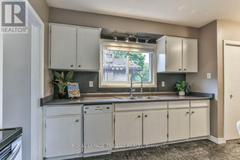 15 TALAVERA CRESCENT, London East (East I), Ontario, N5V1K7