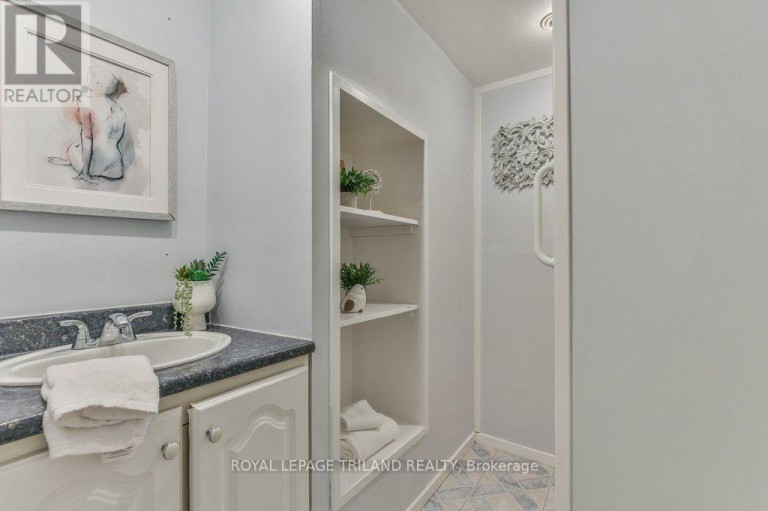 15 TALAVERA CRESCENT, London East (East I), Ontario, N5V1K7