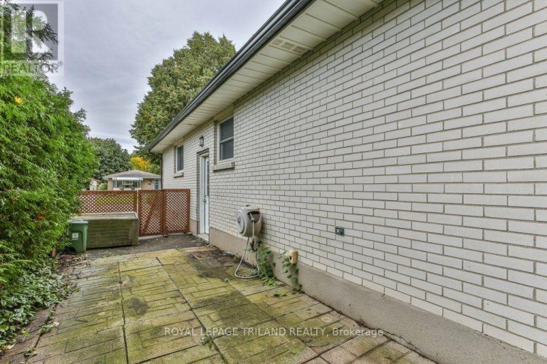 15 TALAVERA CRESCENT, London East (East I), Ontario, N5V1K7