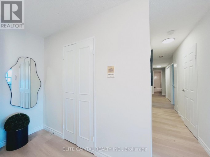 1701 - 25 SILVER SPRINGS BOULEVARD, Toronto (L'Amoreaux), Ontario, M1V1M9