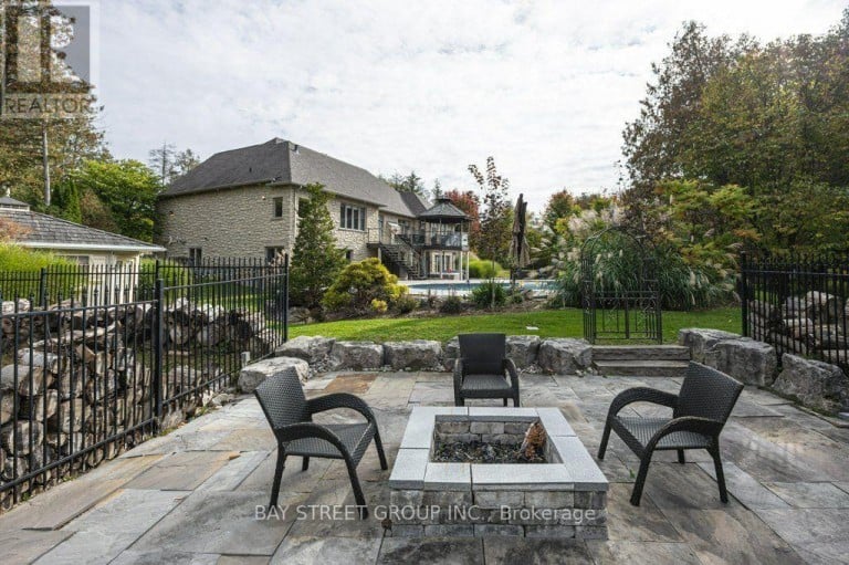 5 RIVER STONE COURT, East Gwillimbury, Ontario, L0G1V0