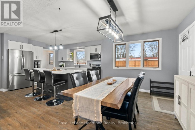 156 JOHN STREET N, Minto, Ontario, N0G1Z0