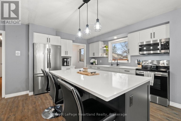 156 JOHN STREET N, Minto, Ontario, N0G1Z0