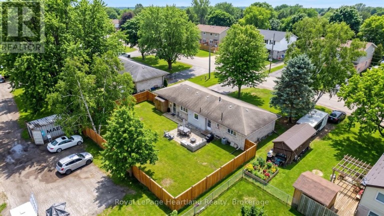 156 JOHN STREET N, Minto, Ontario, N0G1Z0