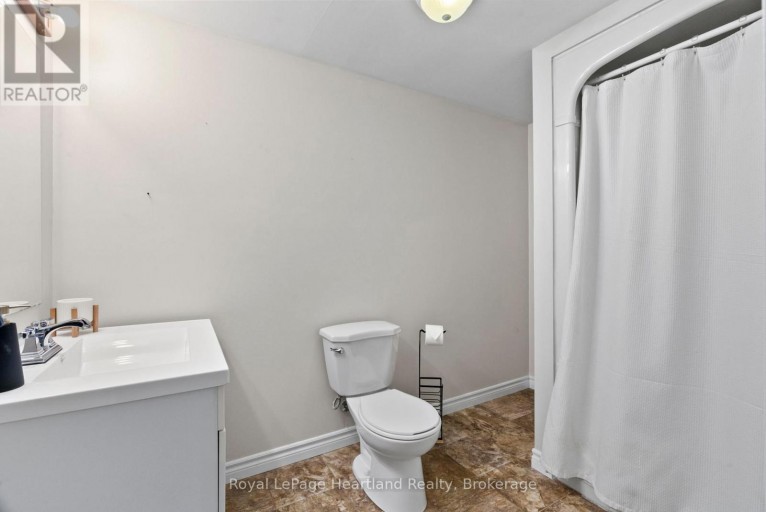 156 JOHN STREET N, Minto, Ontario, N0G1Z0