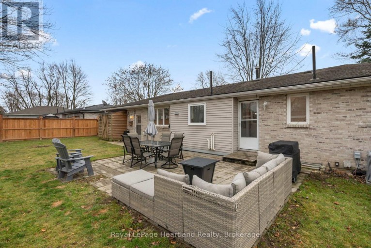 156 JOHN STREET N, Minto, Ontario, N0G1Z0