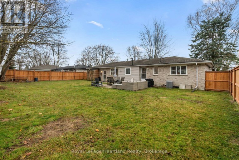 156 JOHN STREET N, Minto, Ontario, N0G1Z0