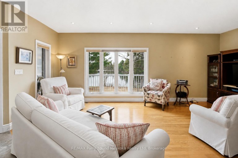 132 LAWSON DRIVE, Kearney, Ontario, P0A1J0
