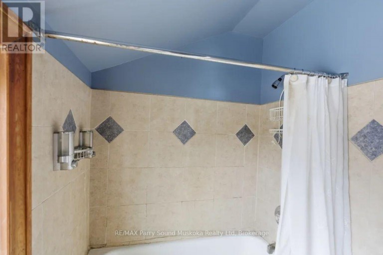 132 LAWSON DRIVE, Kearney, Ontario, P0A1J0