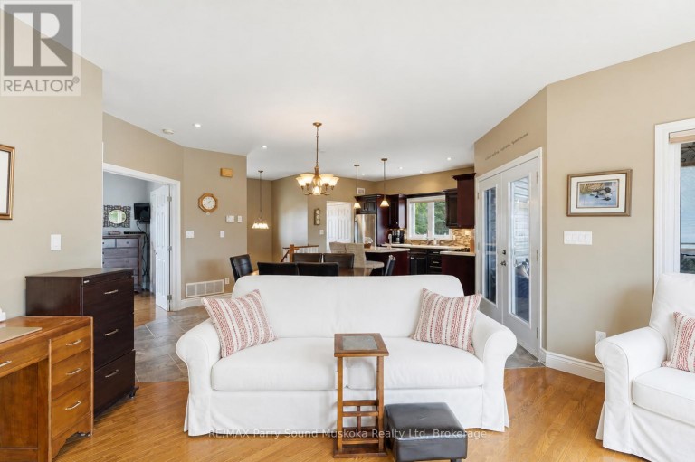132 LAWSON DRIVE, Kearney, Ontario, P0A1J0