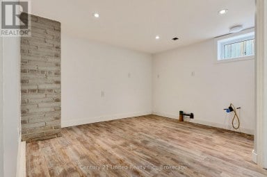 108 JAMES STREET E Cobourg Ontario photo 37