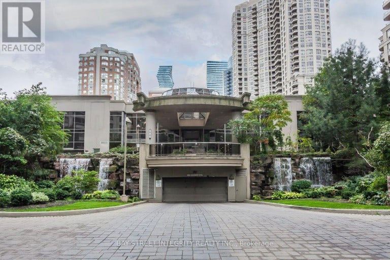 2328 - 3888 DUKE OF YORK BOULEVARD, Mississauga (City Centre), Ontario, L5B4P5