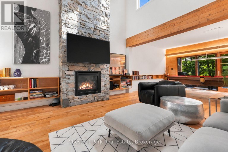 62 CARRICK TRAIL, Gravenhurst (Muskoka (S)), Ontario, P1P0A6