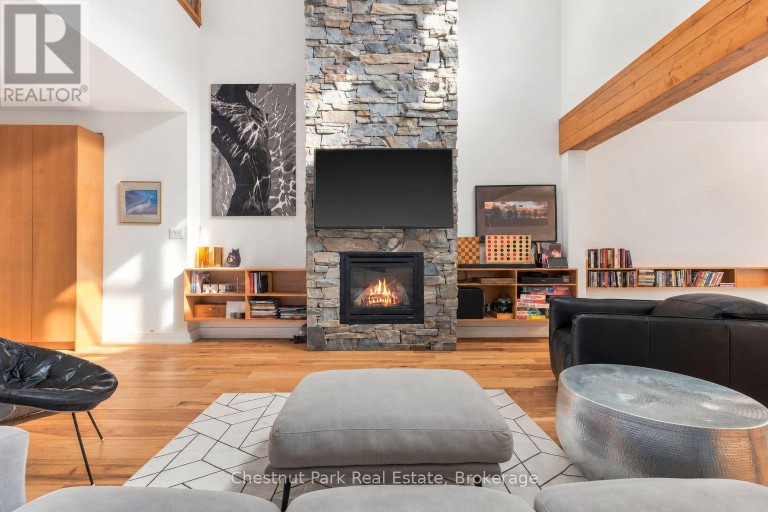 62 CARRICK TRAIL, Gravenhurst (Muskoka (S)), Ontario, P1P0A6