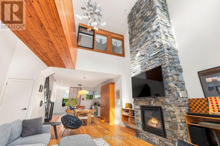 62 CARRICK TRAIL, Gravenhurst (Muskoka (S)), Ontario, P1P0A6