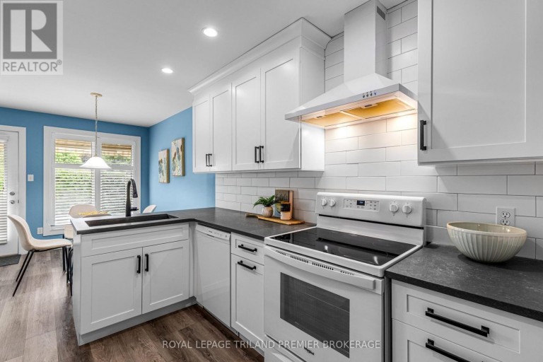 7 - 1755 LOUISE BOULEVARD, London North (North R), Ontario, N6G5G4