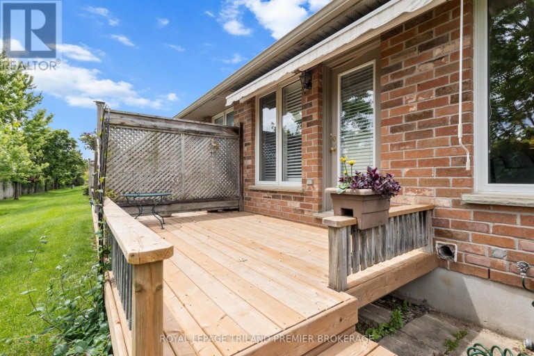 7 - 1755 LOUISE BOULEVARD, London North (North R), Ontario, N6G5G4