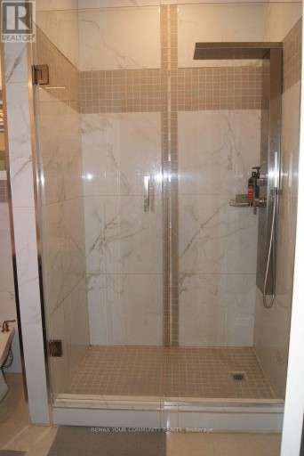 56 WILLESDEN ROAD, Toronto (Hillcrest Village), Ontario, M2H1V7