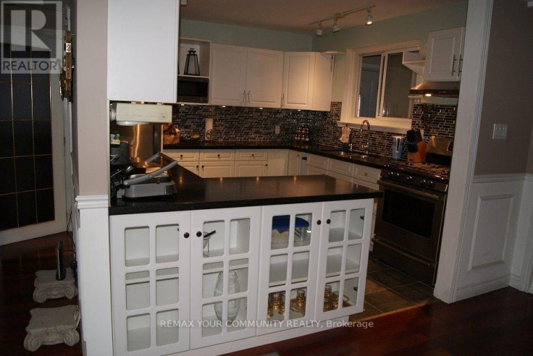 56 WILLESDEN ROAD, Toronto (Hillcrest Village), Ontario, M2H1V7