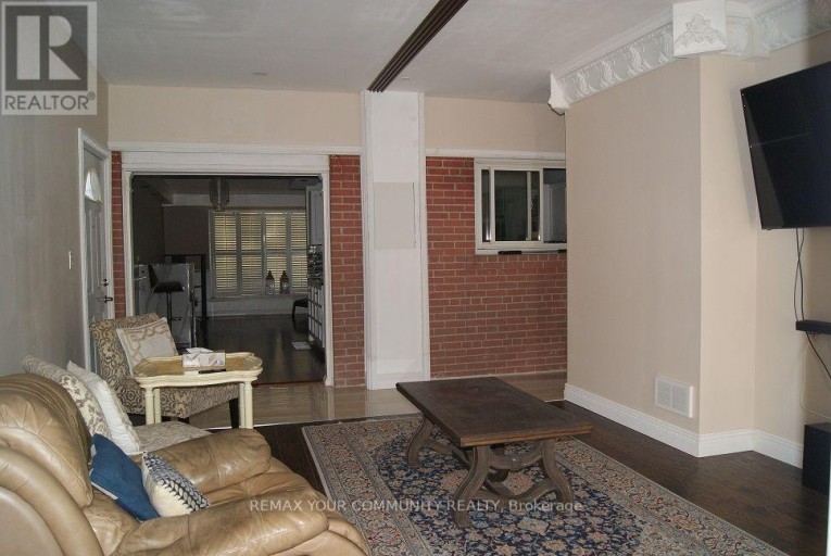 56 WILLESDEN ROAD, Toronto (Hillcrest Village), Ontario, M2H1V7