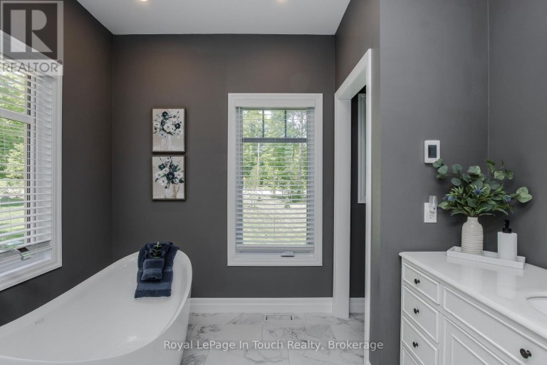 55 BEAUFORT CRESCENT, Tiny, Ontario, L9M0B8