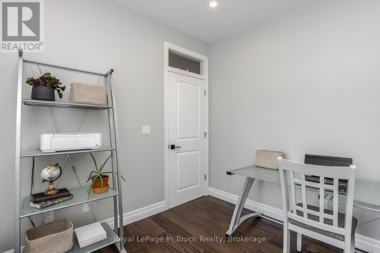 55 BEAUFORT CRESCENT, Tiny, Ontario, L9M0B8