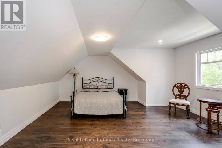55 BEAUFORT CRESCENT, Tiny, Ontario, L9M0B8