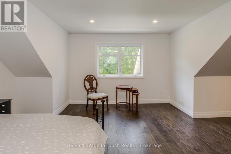 55 BEAUFORT CRESCENT, Tiny, Ontario, L9M0B8