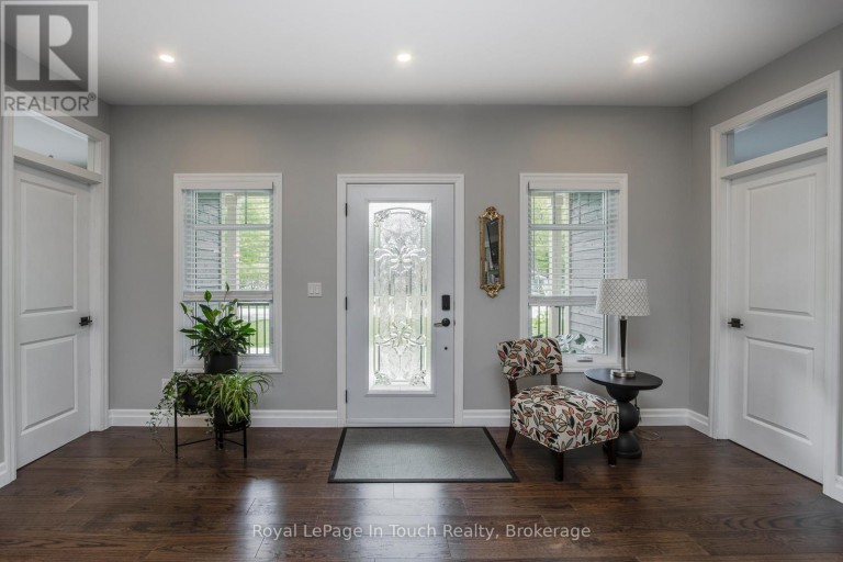 55 BEAUFORT CRESCENT, Tiny, Ontario, L9M0B8