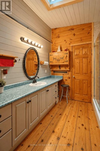 14 60 HIGHWAY E, South Algonquin, Ontario, P0A1H0