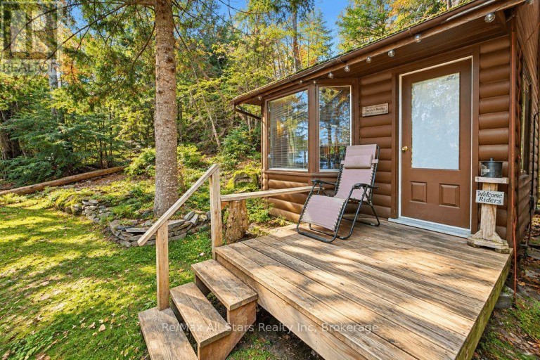 14 60 HIGHWAY E, South Algonquin, Ontario, P0A1H0