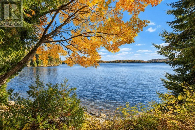 14 60 HIGHWAY E, South Algonquin, Ontario, P0A1H0