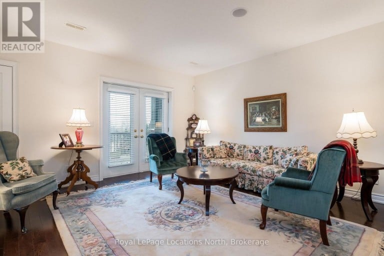 #201 - 25 BEAVER STREET S, Blue Mountains, Ontario, N0H2P0
