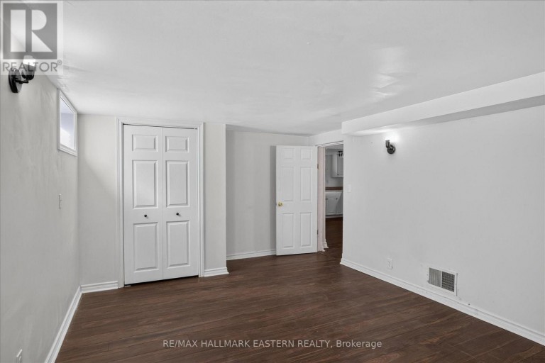 897 WESTDALE AVENUE, Peterborough (Northcrest Ward 5), Ontario, K9H6C5