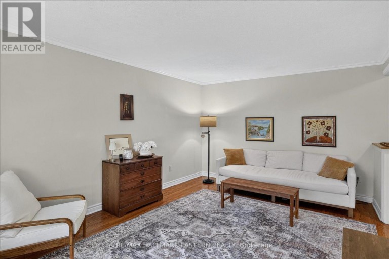 897 WESTDALE AVENUE, Peterborough (Northcrest Ward 5), Ontario, K9H6C5
