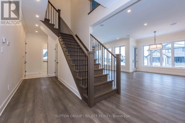 10142 PINERY BLUFFS ROAD, Lambton Shores, Ontario, N0M1T0