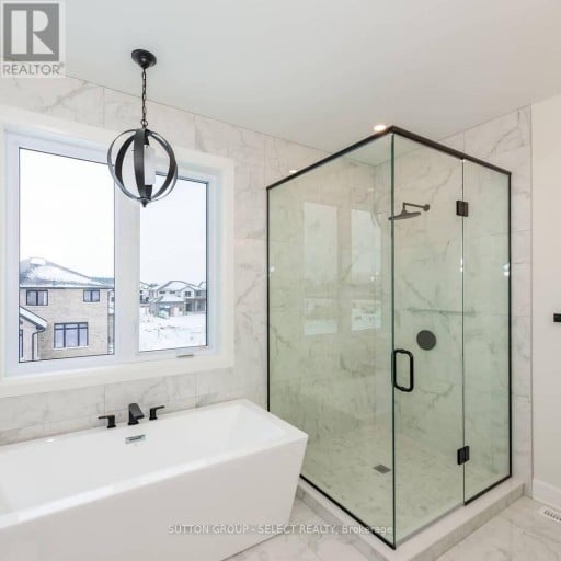 10142 PINERY BLUFFS ROAD, Lambton Shores, Ontario, N0M1T0