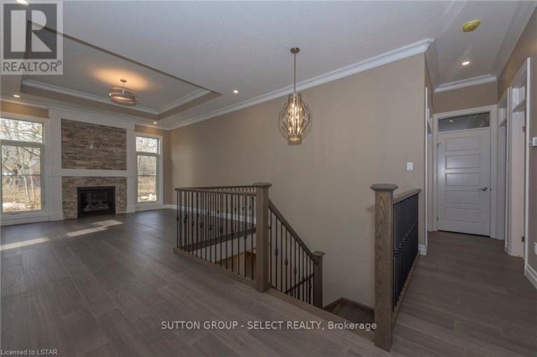 10142 PINERY BLUFFS ROAD, Lambton Shores, Ontario, N0M1T0