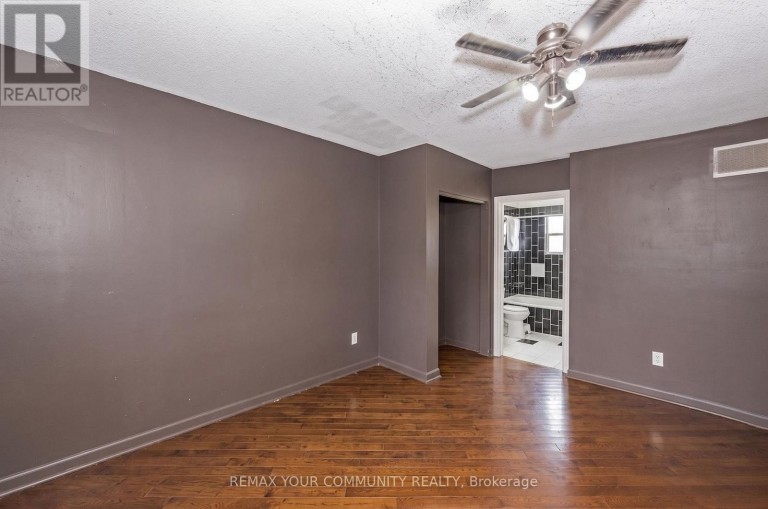 73 STRUTHERS STREET, Toronto (Mimico), Ontario, M8V1Y2