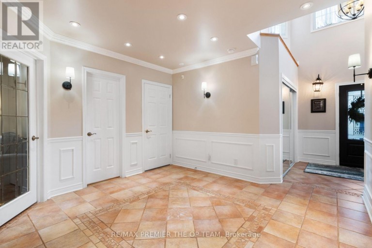 5 SOUTHBURY MANOR DRIVE, Caledon (Bolton East), Ontario, L7E1X7