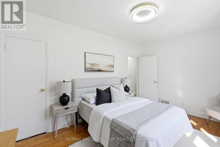 174 ST VINCENT STREET, Barrie (Codrington), Ontario, L4M3Z2