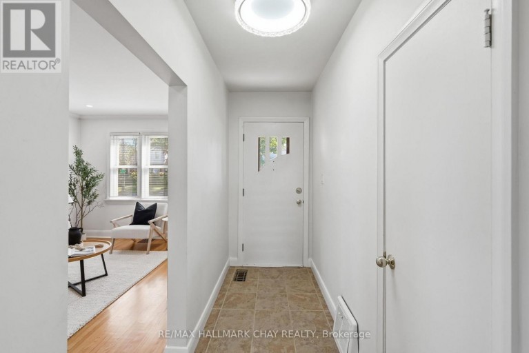 174 ST VINCENT STREET, Barrie (Codrington), Ontario, L4M3Z2