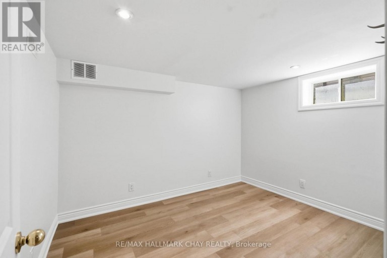 174 ST VINCENT STREET, Barrie (Codrington), Ontario, L4M3Z2